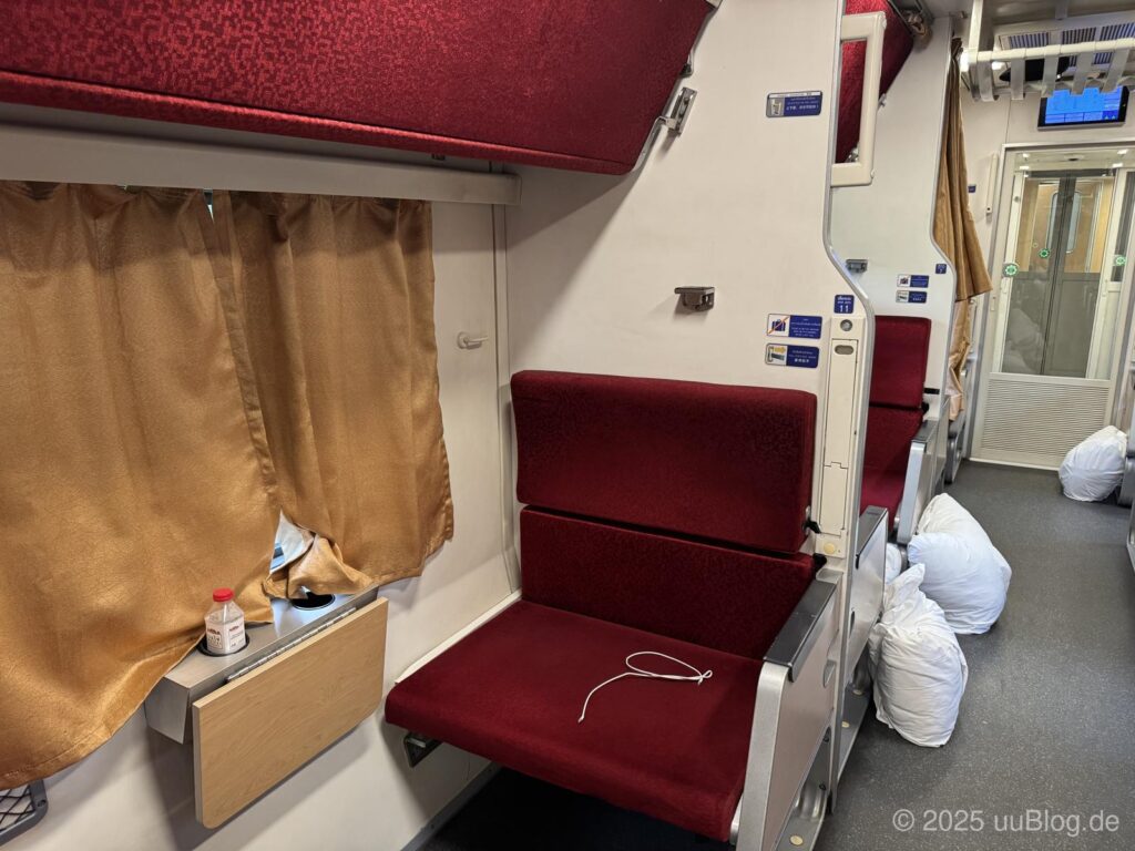 Ein Sitzplatz der 2. Klasse in Thailand
